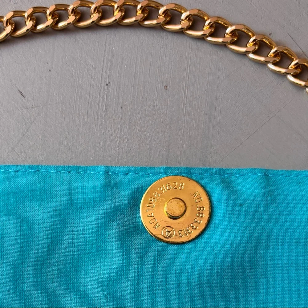 SHIRALEAH CHICAGO Satin Embroidered Flamingo Clutch Gold Chain Shoulder Bag - Picture 5 of 10